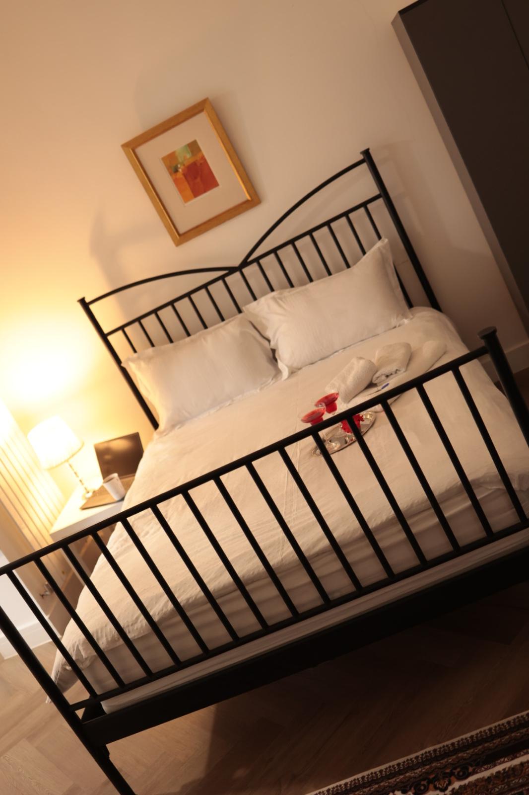 DOUBLE ROOM
